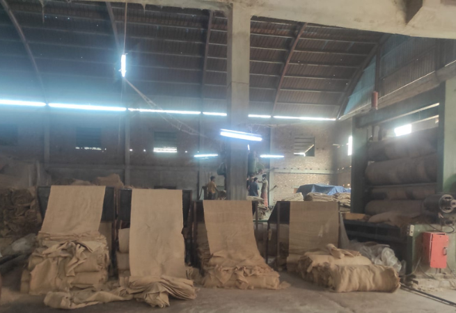 Burlap unit At Reliance International